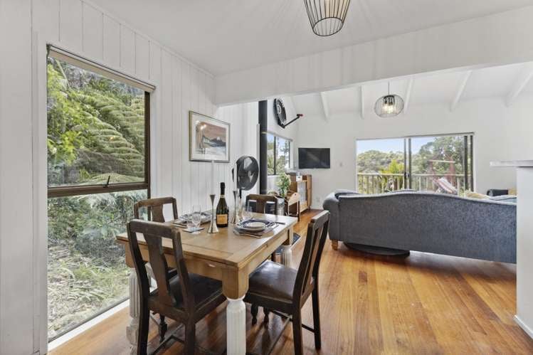 207 Shaw Road Titirangi_7