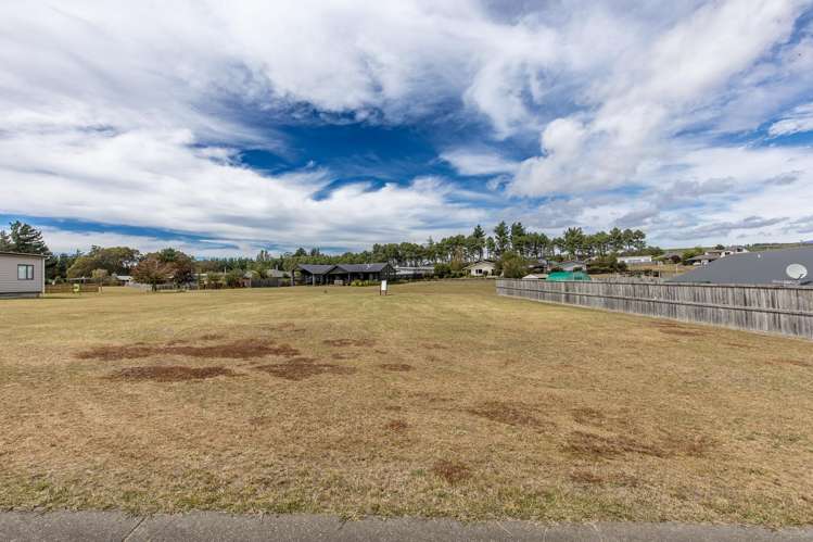 17 John Norrie Place Motuoapa_6