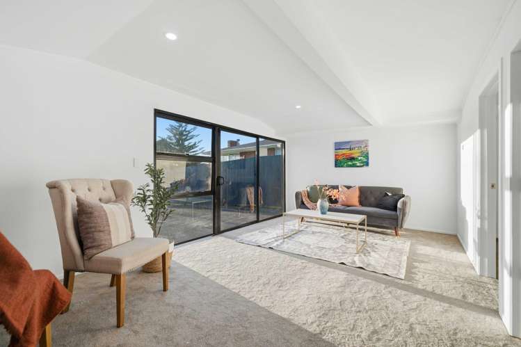 54 Cobham Crescent Otara_7