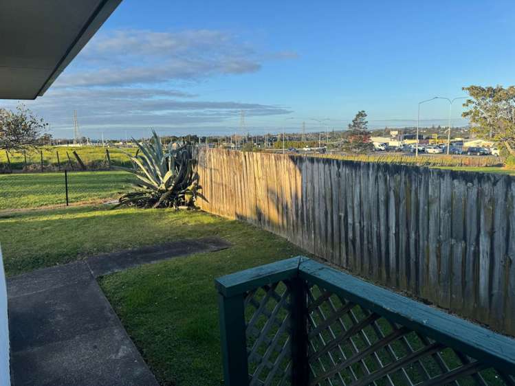 2/370 Triangle Road Henderson_7