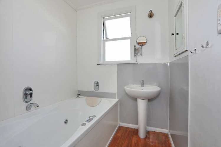  23 Leeds Street Milson_5