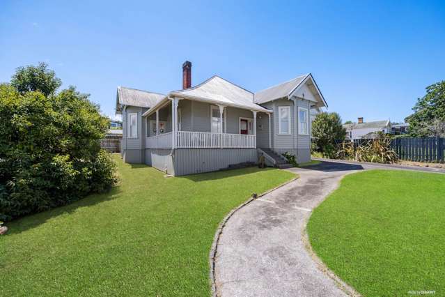 Return Verandah Villa – Elegant & Elevated