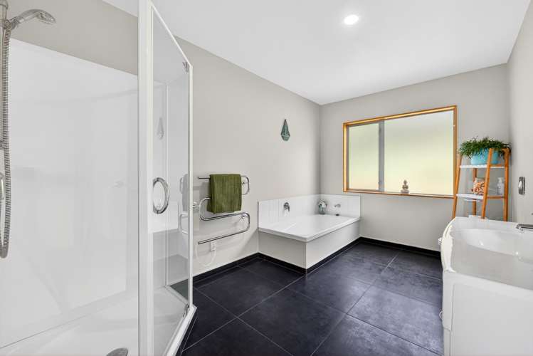 26 McCallum Drive Sandspit_28