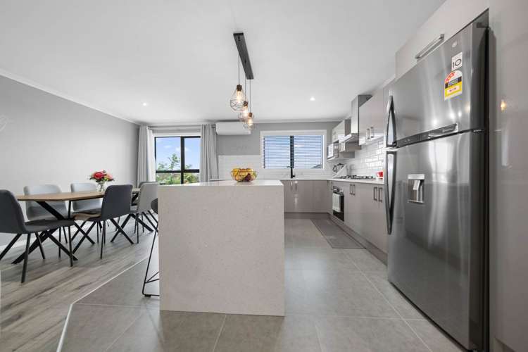 2b Wyon Way Flat Bush_8