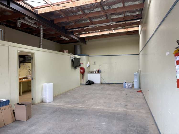 A and B/118 Wattle Place Whangamatā_2