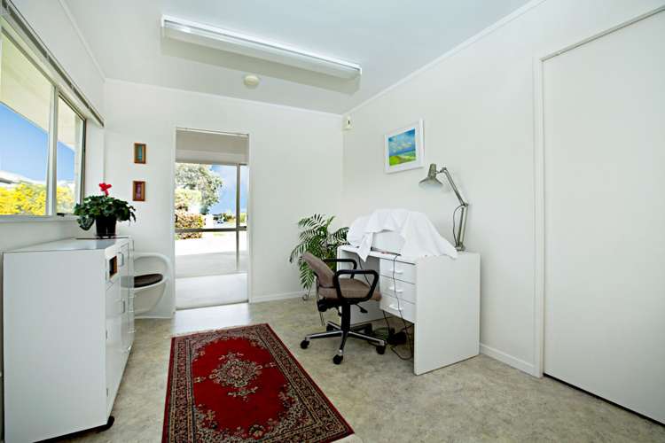 16 Ambleside Drive Northpark_11