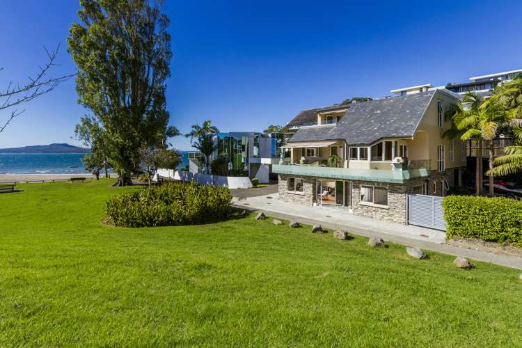 9A The Esplanade Castor Bay North Shore City Houses for Sale