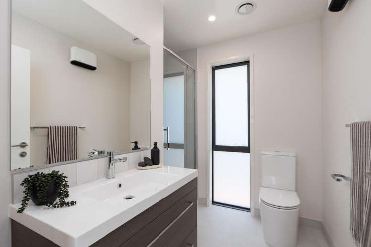 9 Williams Road Lansdowne_13