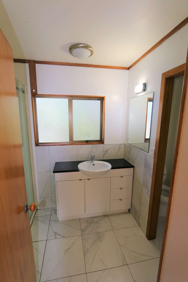 15 Miha Road Titirangi_16