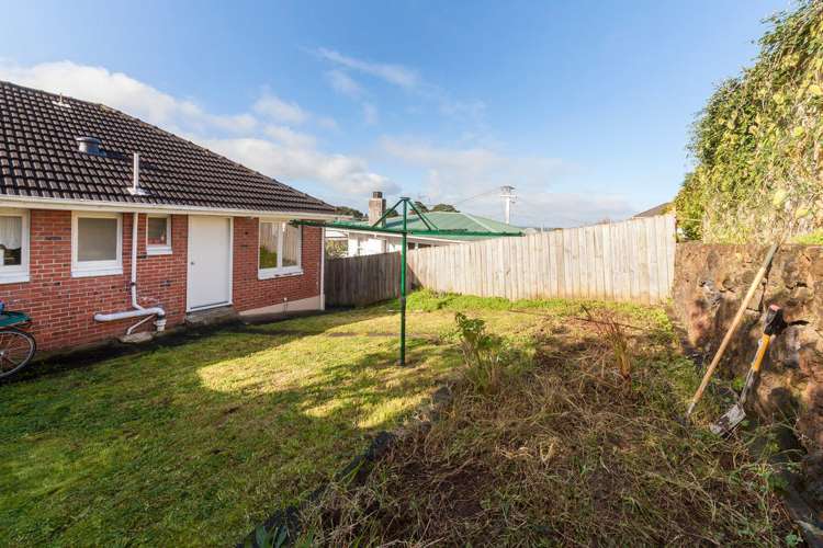 2/4 Boyd Avenue Royal Oak_9