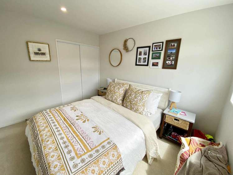 2/98 Hills Road Richmond_7