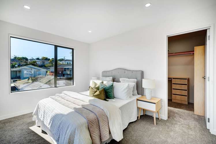 2/4 Powrie Street Glenfield_14
