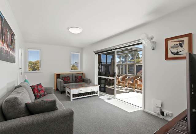 39 Newington Road Henderson_4