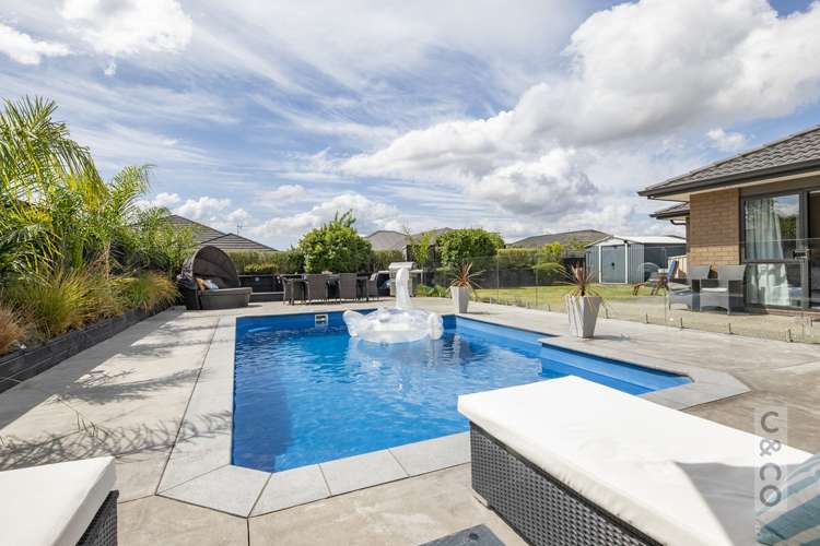 11 Pohutukawa Parade Riverhead_24