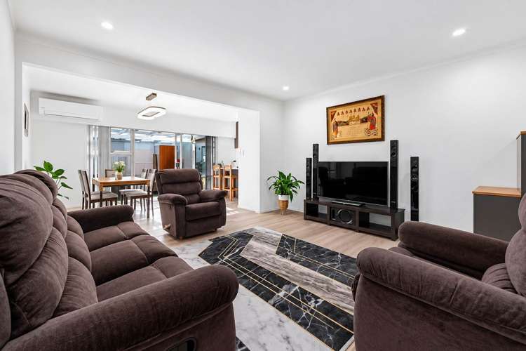 4/96 Tui Road_0