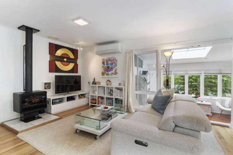 16 Coroglen Avenue Birkenhead_4