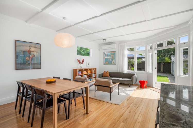 28 Buxton Street Point Chevalier_4