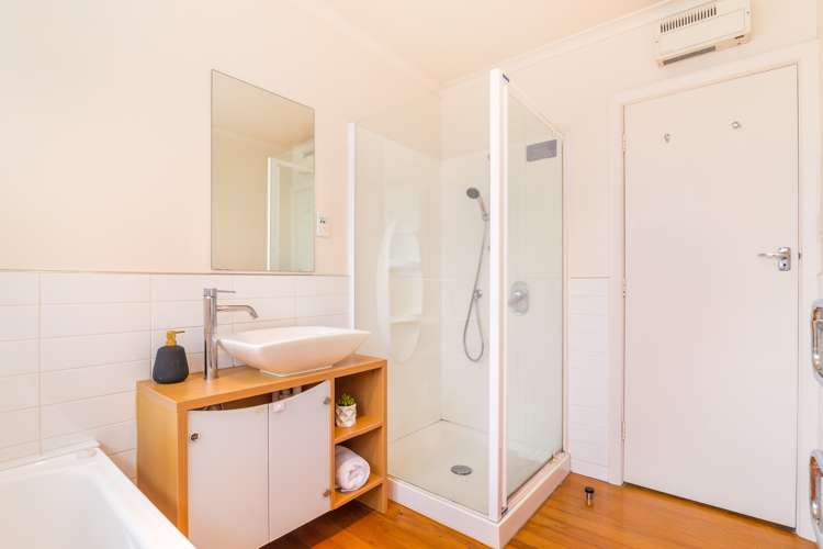 13 Deller Grove Silverstream_15