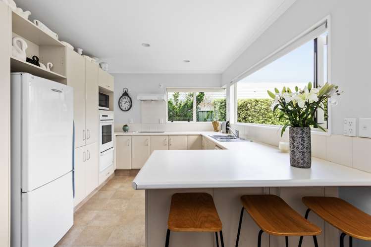 79 Kensington Drive Taradale_6