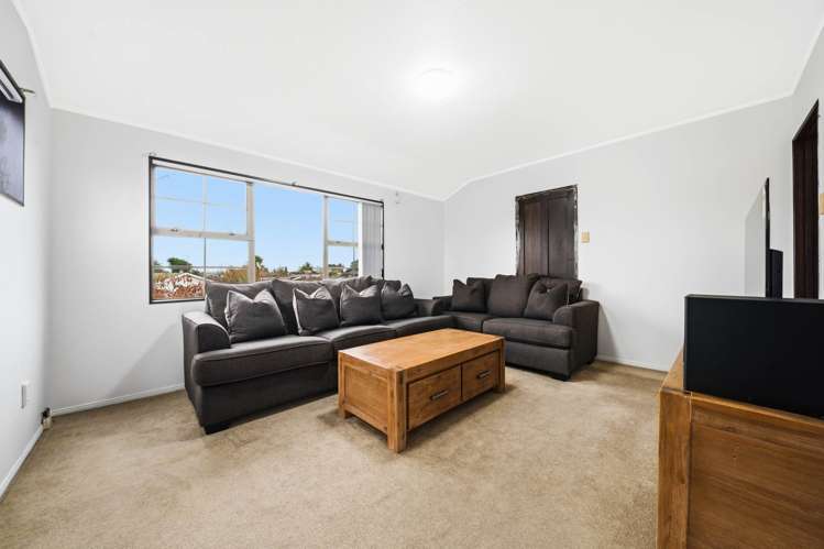 151 Carnoustie Drive Wattle Downs_14