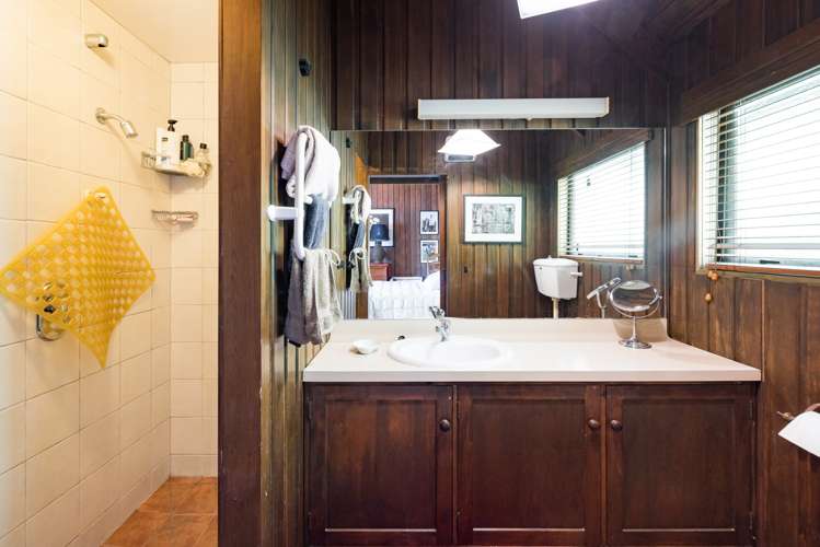 363 Port Underwood Road Whatamango Bay_11