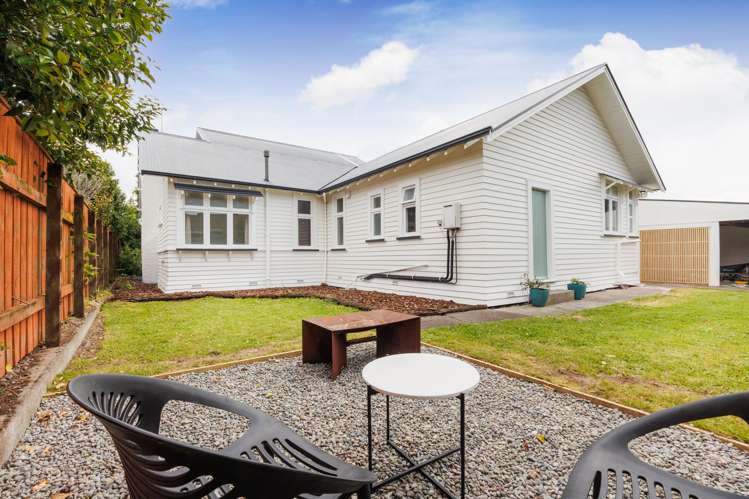 20 Rainforth Street Roslyn_31