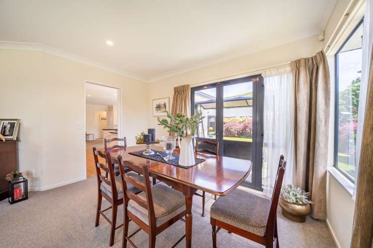 40 Mary Huse Grove Manor Park_7