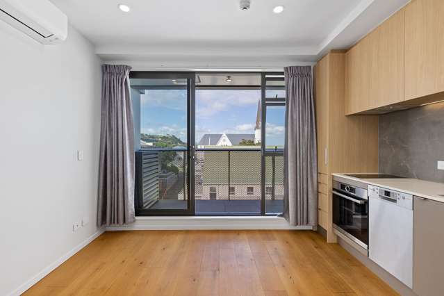 413/9 Madeira Lane Grafton_2