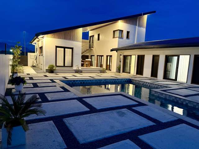 ELEGANT MODERN HOME