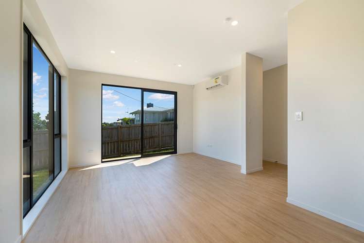 3A Cobham Crescent Kelston_10