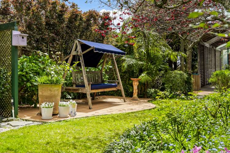 6 Joydon Place Stanmore Bay_15