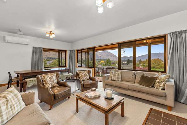 7 Sycamore Place Wanaka_2