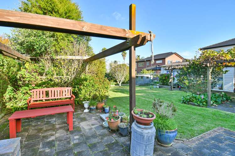 233 Hill Road The Gardens_17