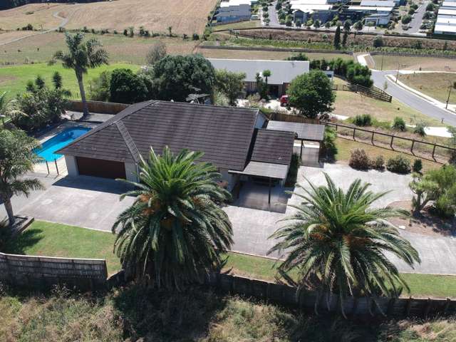 45 Ridge View Crescent Pukekohe_1