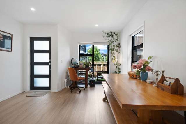 58 Rauemi Way Te Atatu South_3