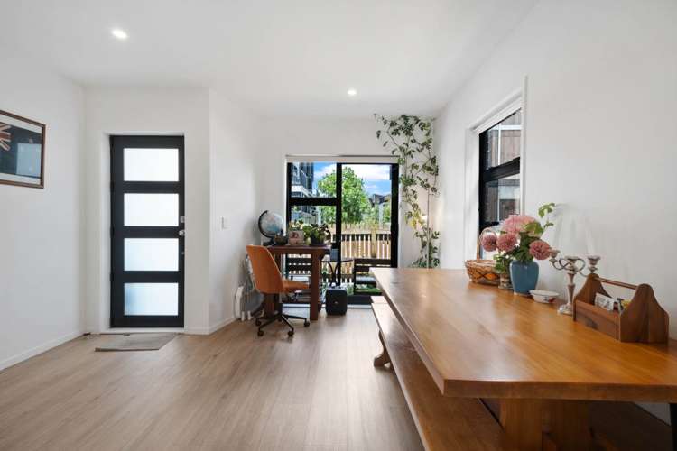 58 Rauemi Way Te Atatu South_2