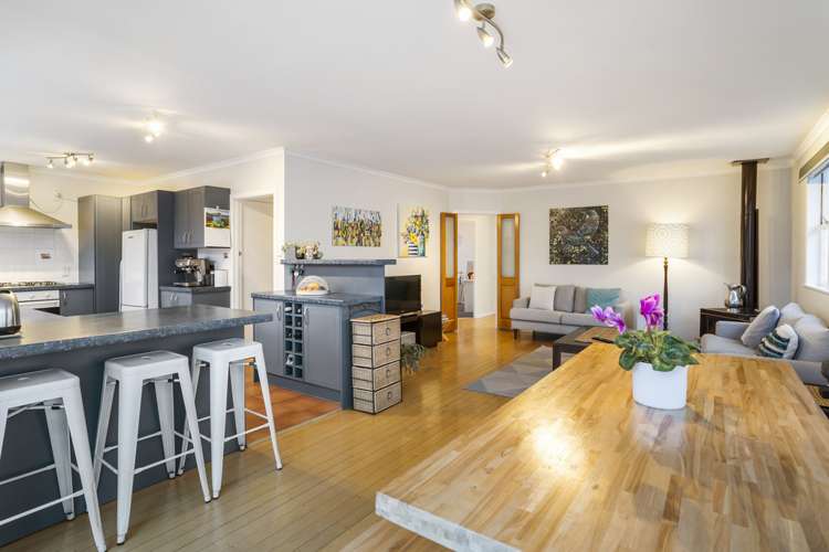 22 Enderby Drive Te Atatu Peninsula_12