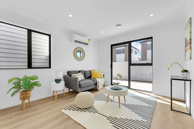 8A Gardiner Grove Mangere_6