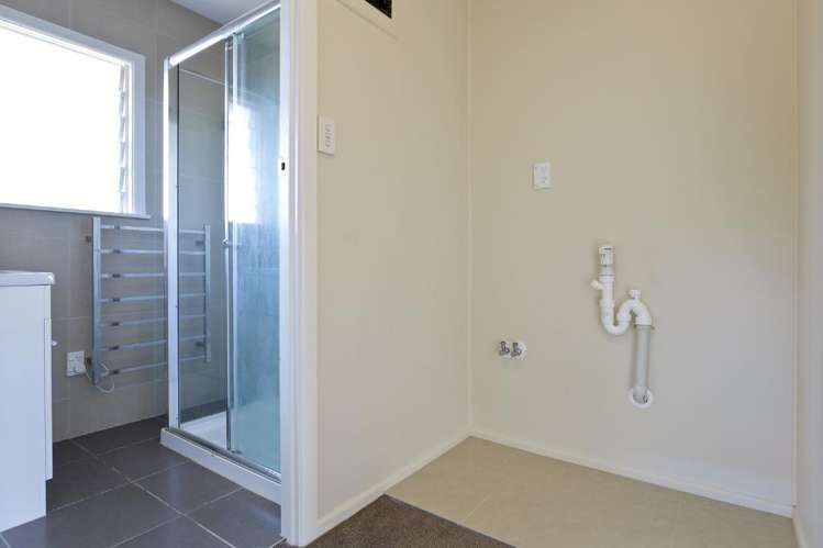 2/64 Rawhiti Road One Tree Hill_7