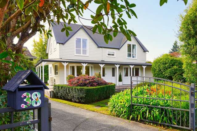 Delightful outlook on Hilton Road