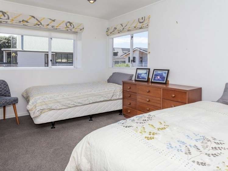 5 Braddock Grove Pauanui_23