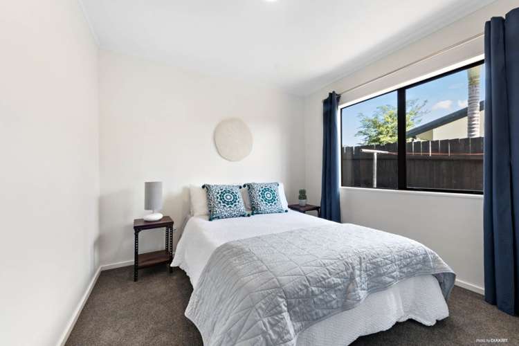 2/107 Hutchinson Avenue New Lynn_9