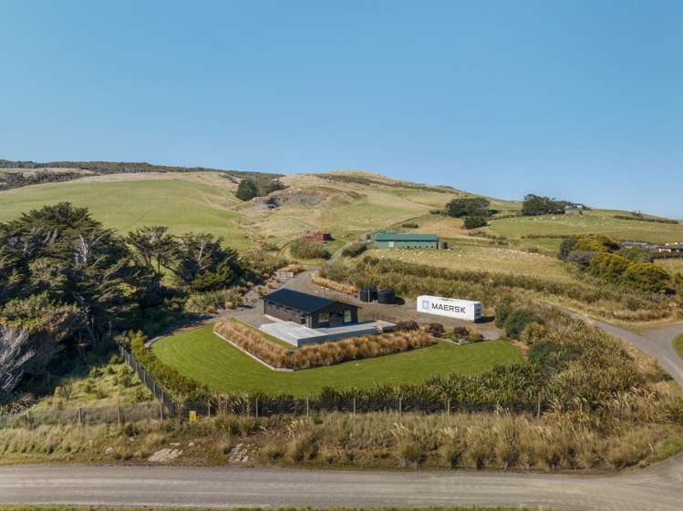 77 Tihaka Beach Road Riverton & Surrounds_35