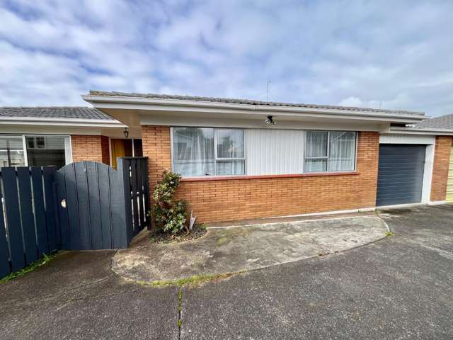 2/46 Tawhiri Road One Tree Hill_1