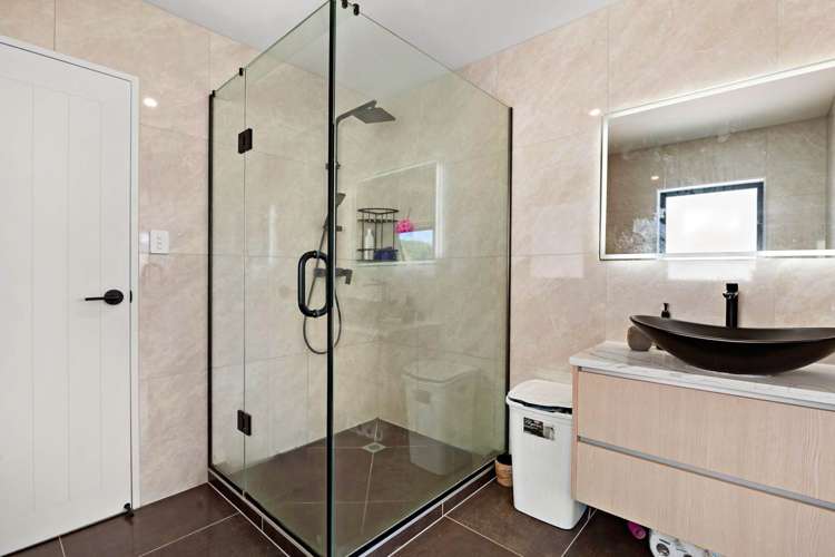 65c White Swan Road Mount Roskill_12