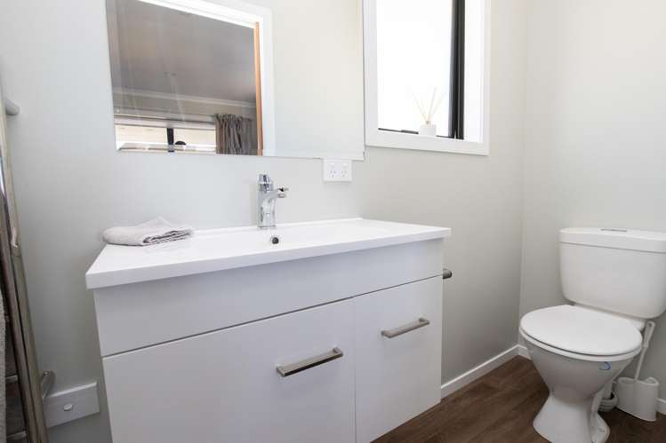 4c Fernleigh Street Kerepehi_17