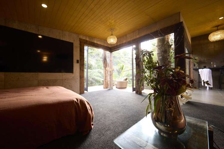 33 Kohu Road Titirangi_16