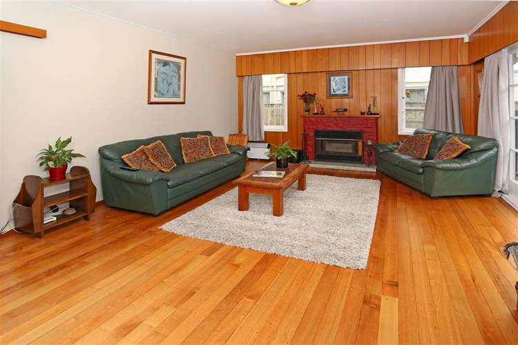 15 Henderson Valley Road Henderson_11