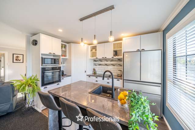 33 Fenchurch Grove Stokes Valley_3