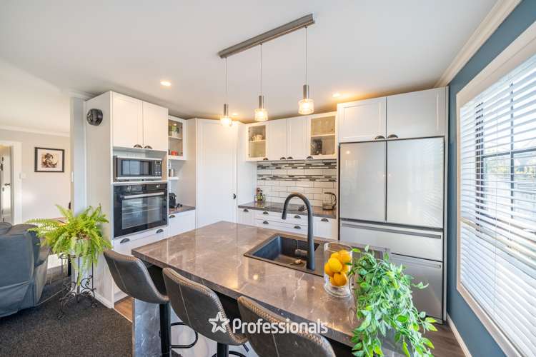 33 Fenchurch Grove Stokes Valley_3